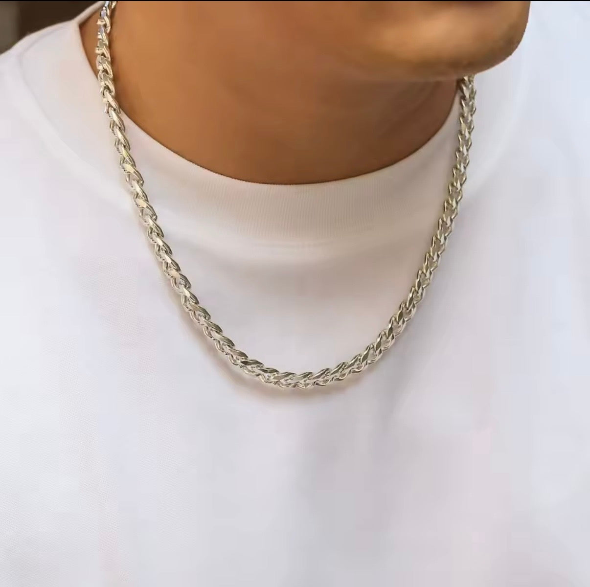 Gold Oprofectus Chain