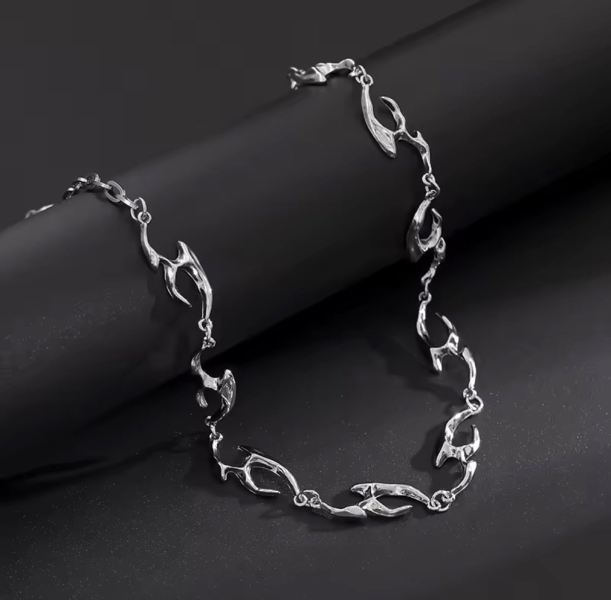 Stylish Profectus Necklace Chain