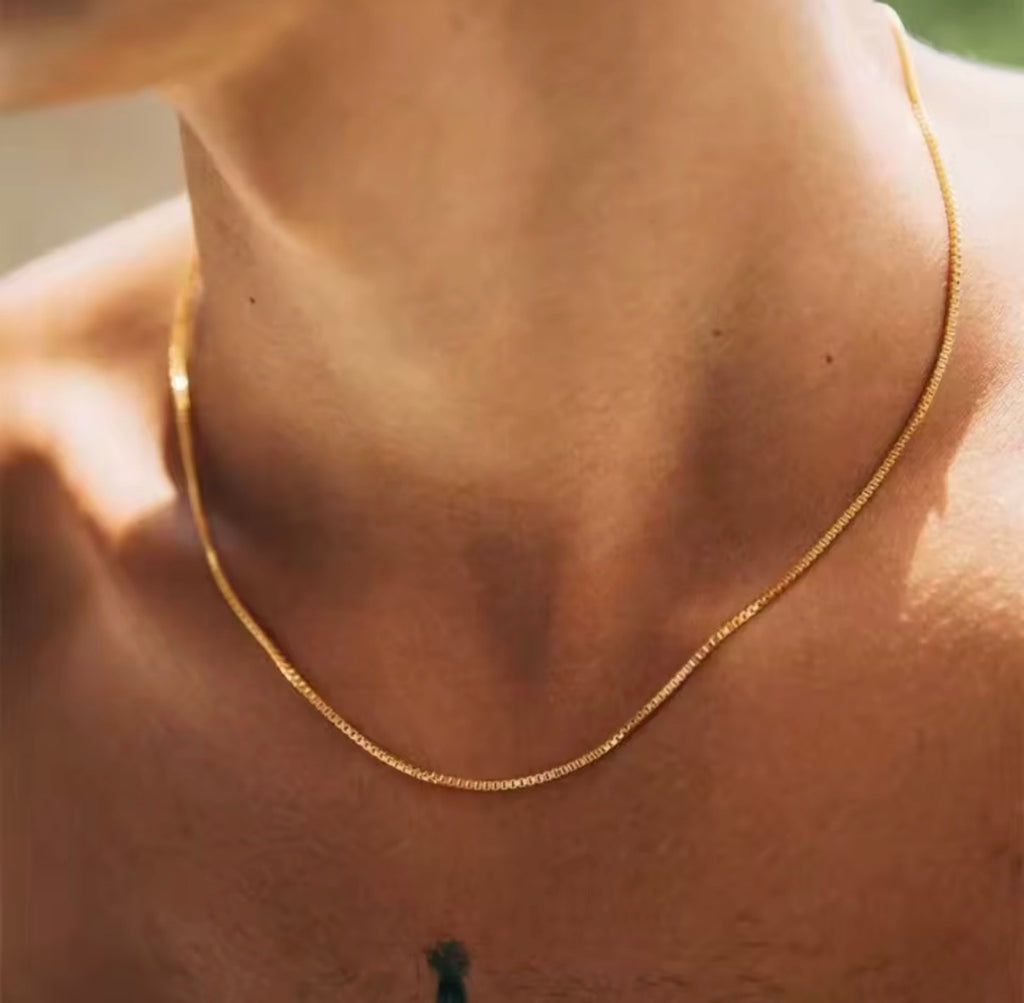 Gold Profectus Necklace (male)