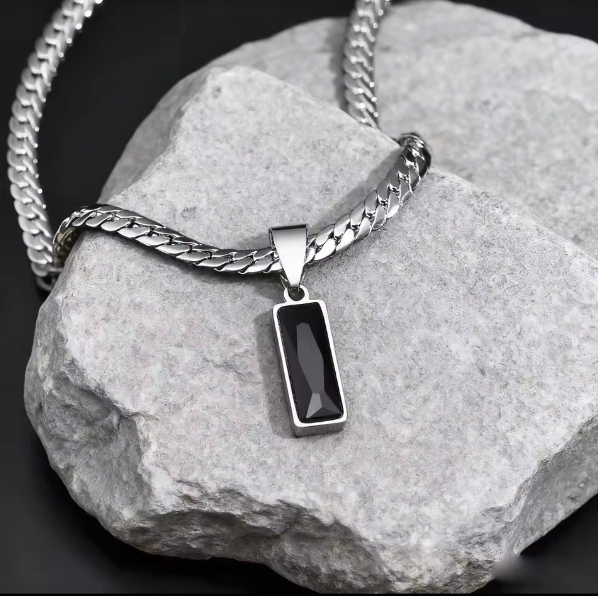 Stylish Profectus Necklace